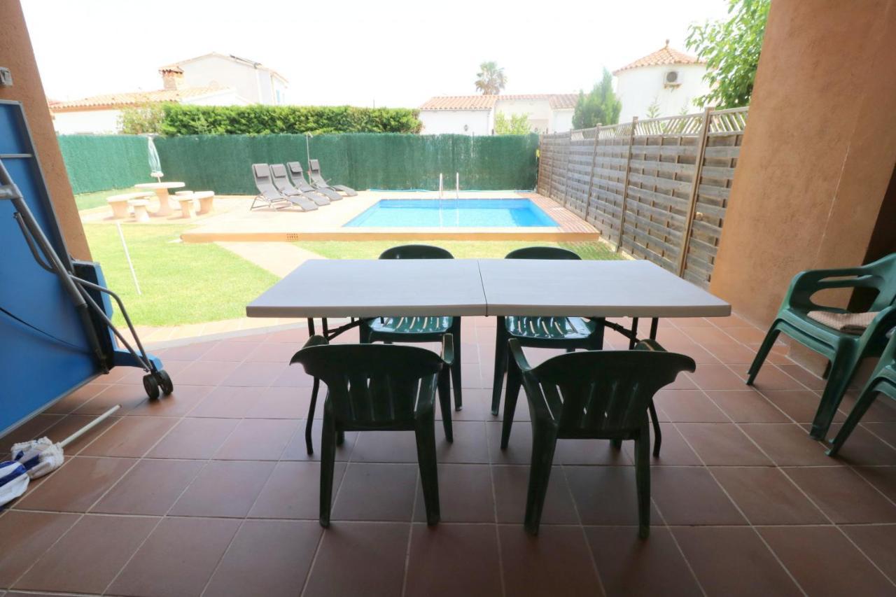 Peni 168A - Belle Maison Avec Piscine Empuriabrava Exterior foto