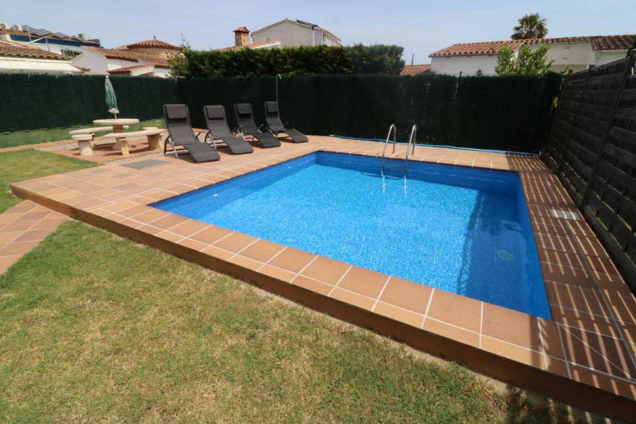 Peni 168A - Belle Maison Avec Piscine Empuriabrava Exterior foto